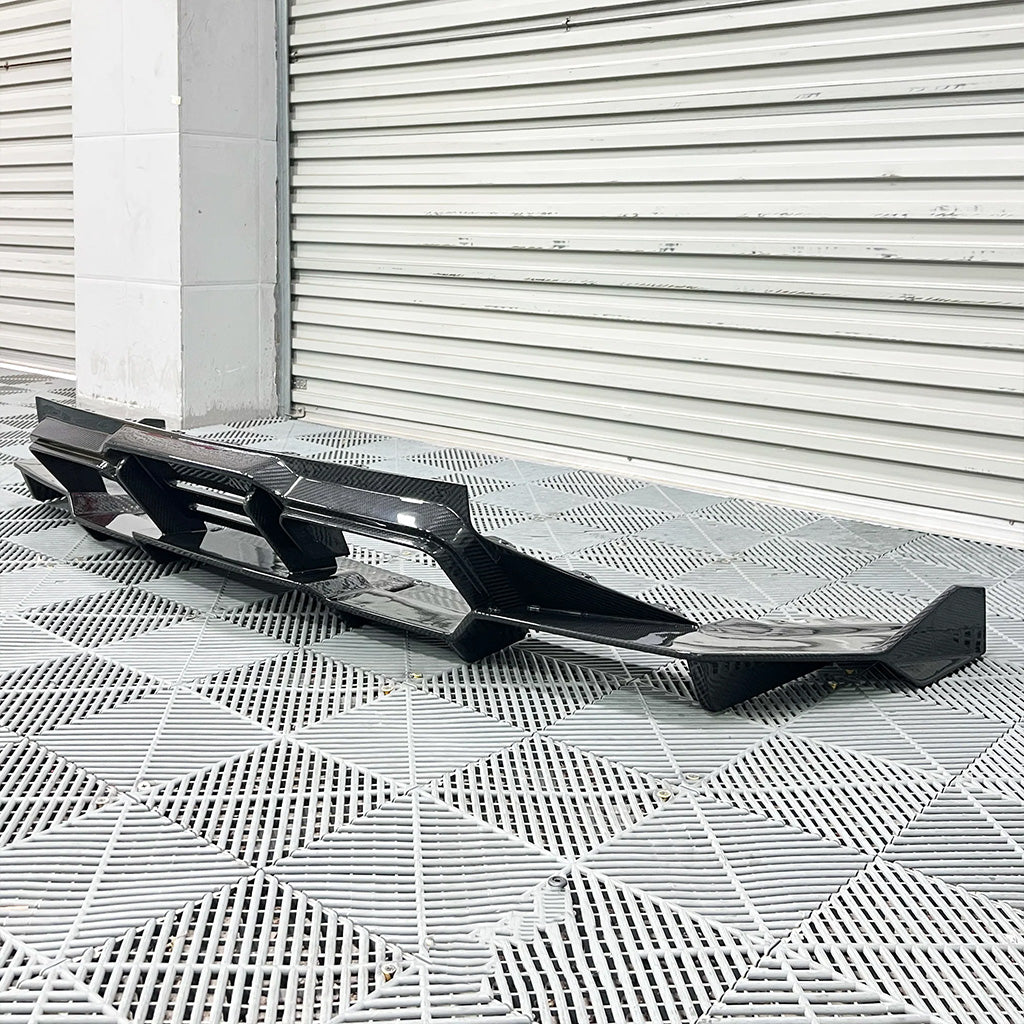 Diffusor EVO-V aus Dry Carbon - passend für BMW M2 G87