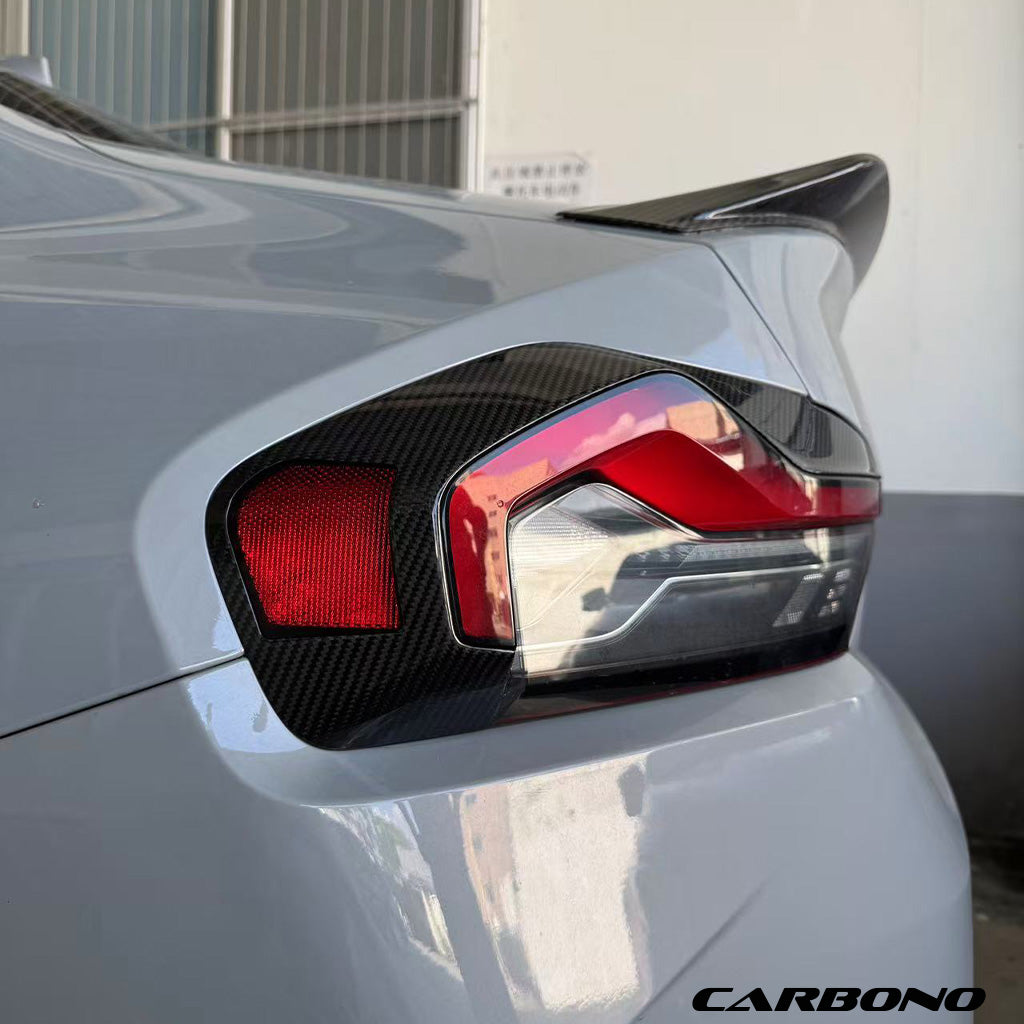 Rücklicht-Cover aus Dry Carbon - passend für BMW M2 G87