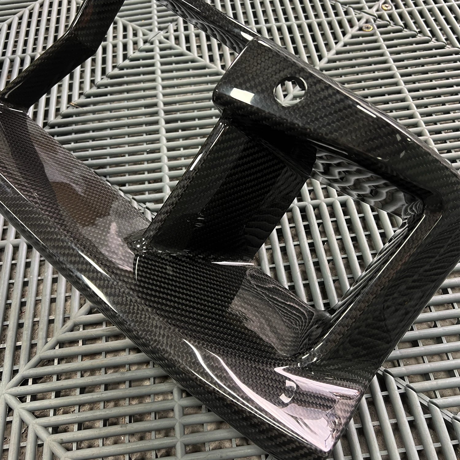 Dry Carbon grille lower element suitable for BMW M2 G87