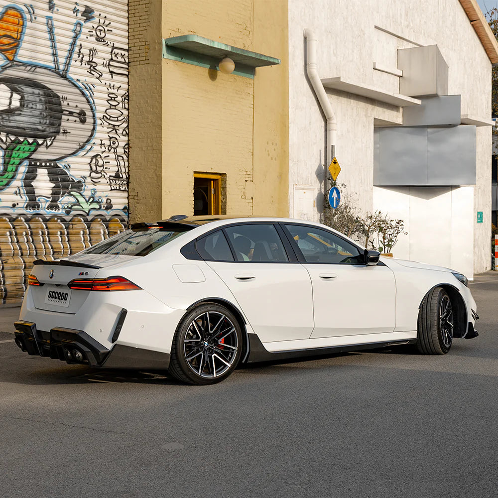 SOOQOO Seitenschweller Type-B aus Dry Carbon – BMW M5 G90 / G99