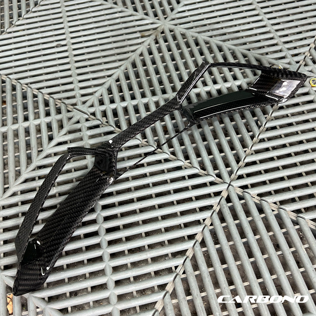 Carbonsitz Einfassung aus Dry Carbon - passend für BMW M2, M3, M4, M5 CS, M8 (G87, G80, G81, G82, G83, F90, F91, F92, F93)