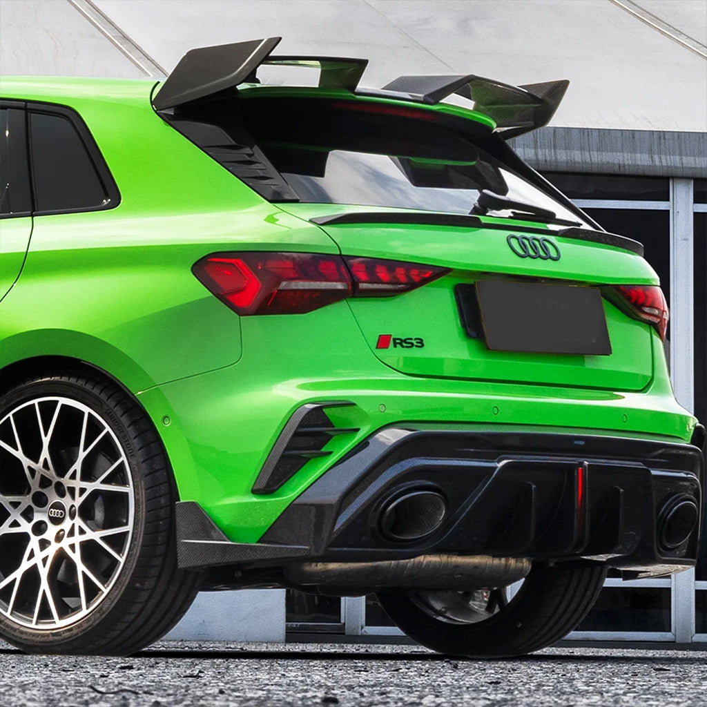 Heckaufsätze EVO-SQ-A aus Dry Carbon – passend für Audi RS3 (8Y)